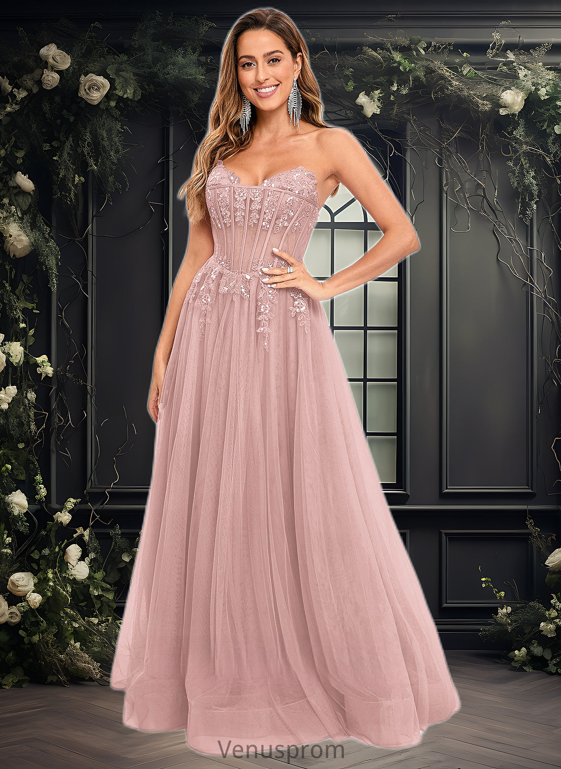 Julie Ball-Gown/Princess V-Neck Floor-Length Tulle Prom Dresses With Sequins Appliques Lace HQP0025837