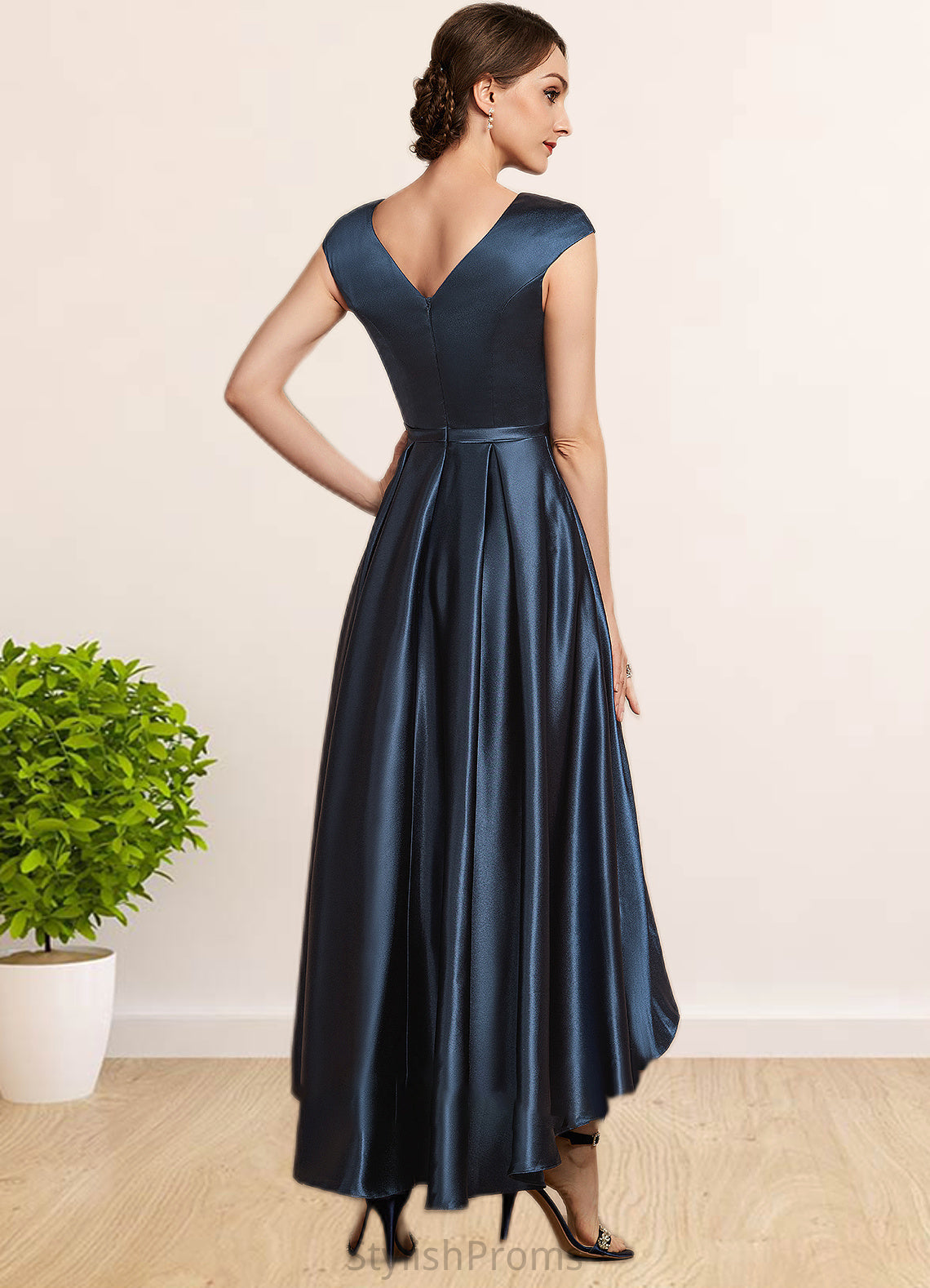 Sophie A-Line Scoop Neck Asymmetrical Satin Mother of the Bride Dress With Bow(s) Pockets HQ126P0014976