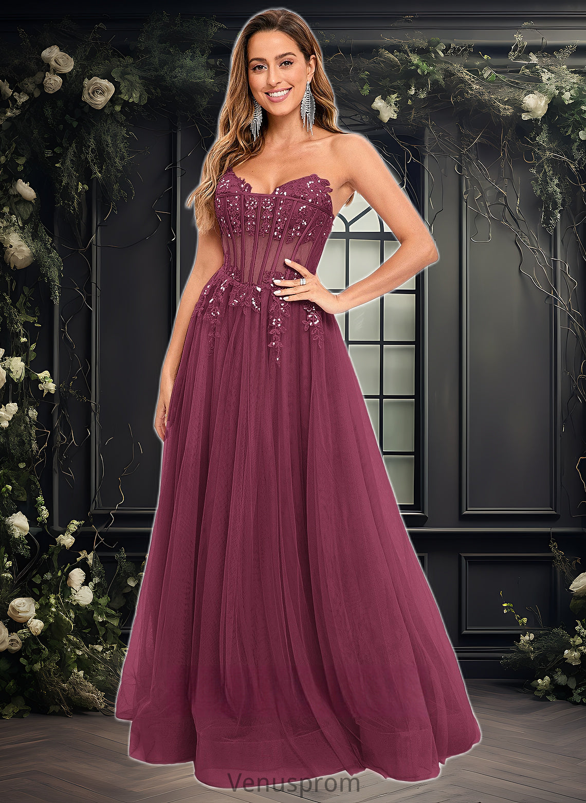 Julie Ball-Gown/Princess V-Neck Floor-Length Tulle Prom Dresses With Sequins Appliques Lace HQP0025837