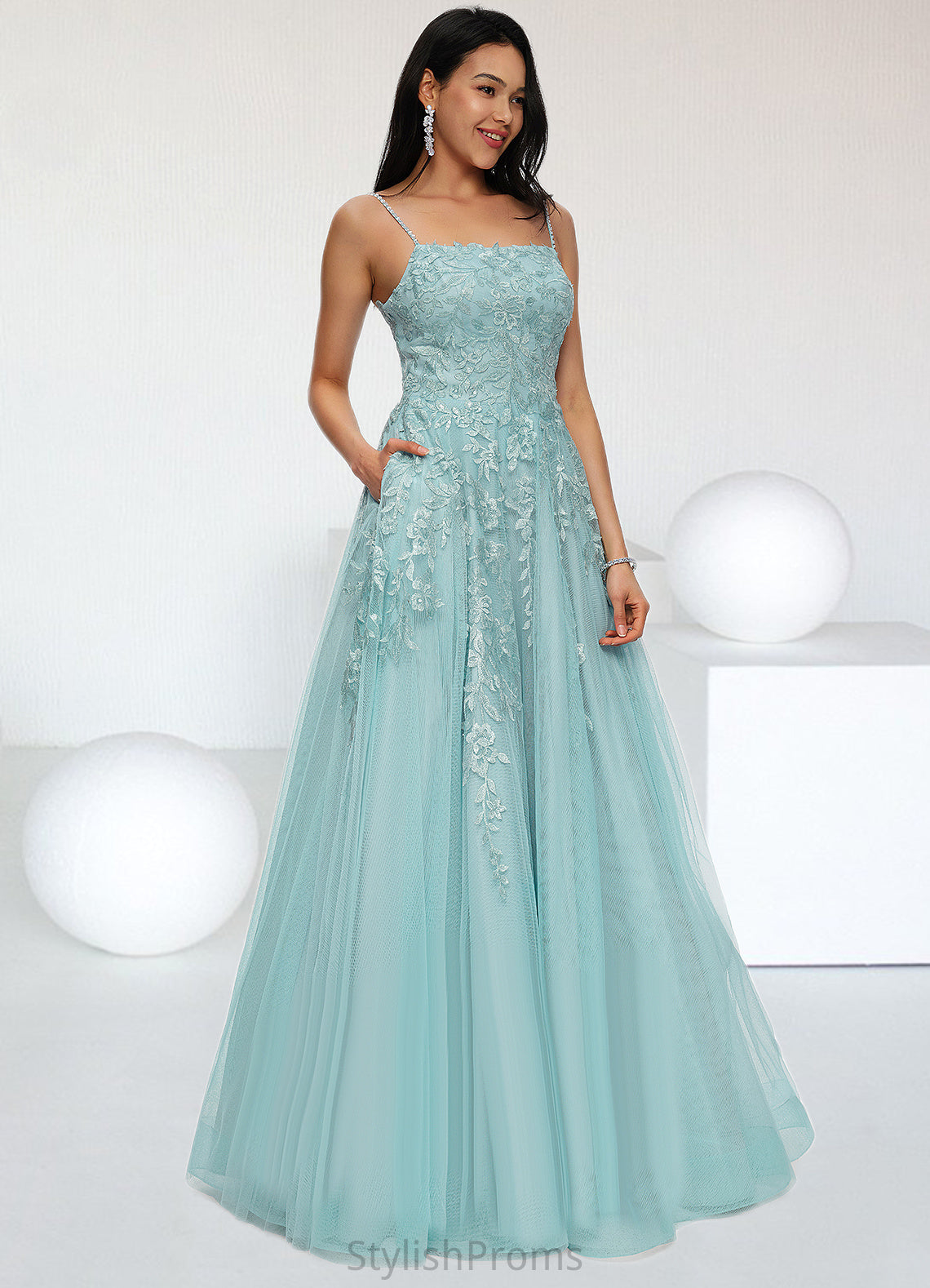 Kali Ball-Gown/Princess Straight Floor-Length Tulle Prom Dresses With Appliques Lace Sequins HQP0022206