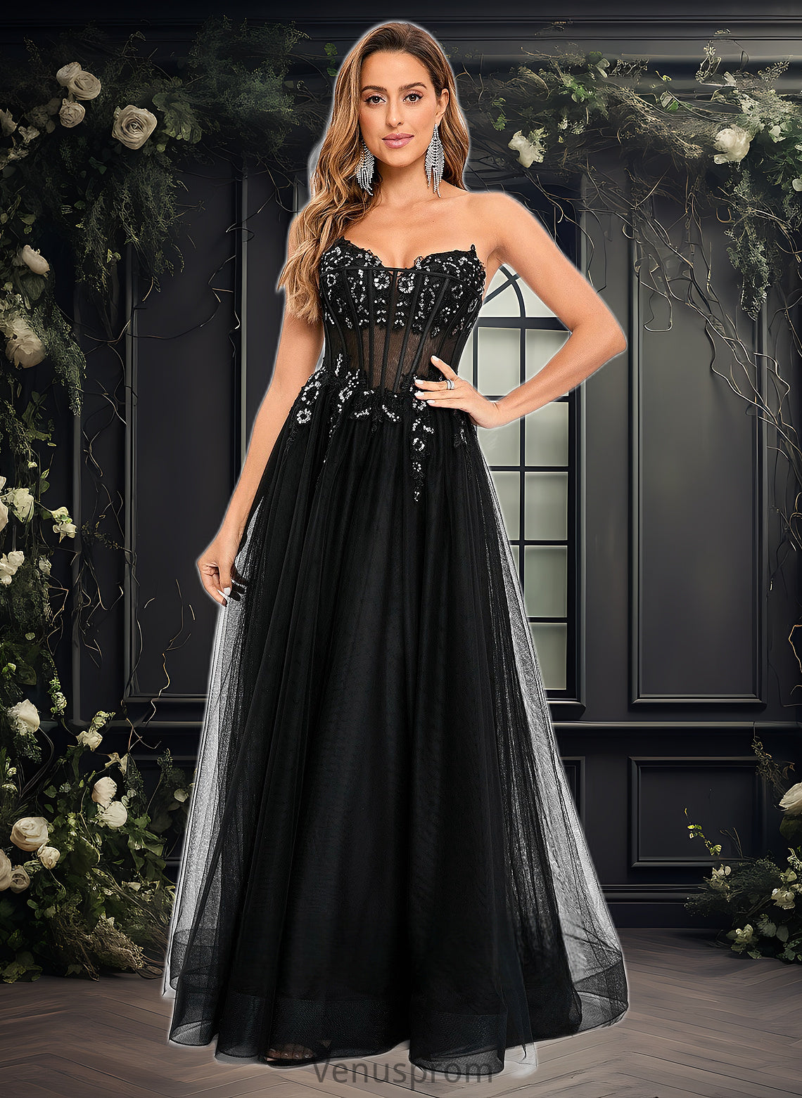 Julie Ball-Gown/Princess V-Neck Floor-Length Tulle Prom Dresses With Sequins Appliques Lace HQP0025837