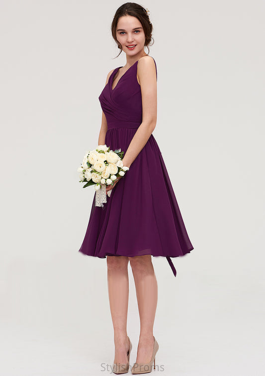 Sleeveless V Neck Chiffon A-line/Princess Knee-Length Bridesmaid Dresses With Pleated Aaliyah HQP0025401