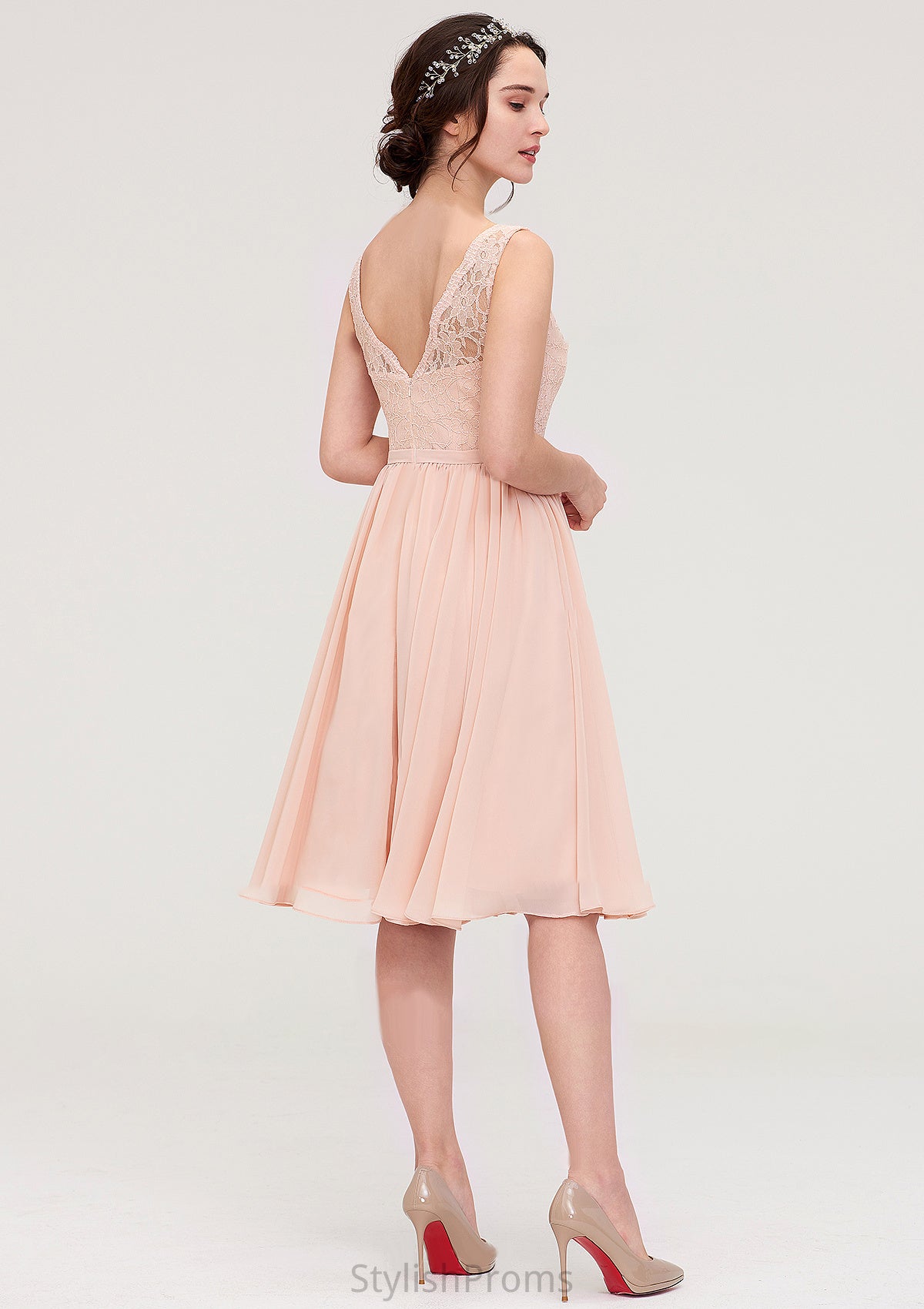 Sleeveless V Neck A-line/Princess Chiffon Knee-Length Bridesmaid Dresses With Lace Sadie HQP0025453