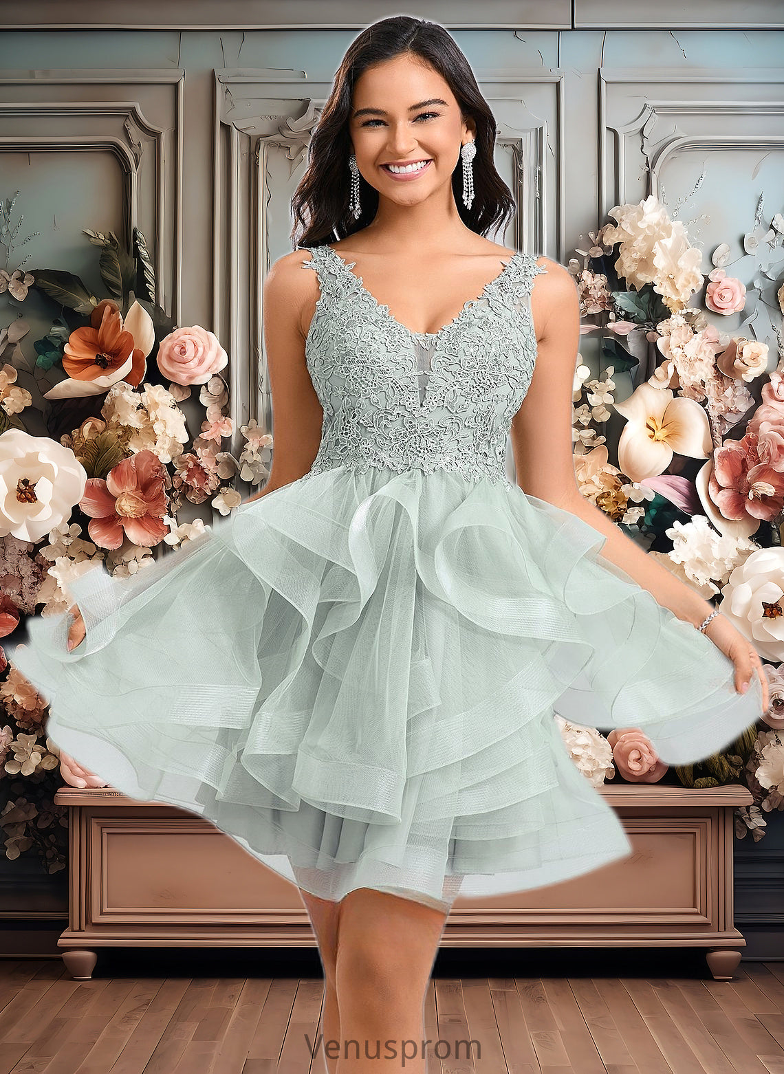 Sophronia Ball-Gown/Princess V-Neck Short Tulle Lace Homecoming Dress HQP0025671