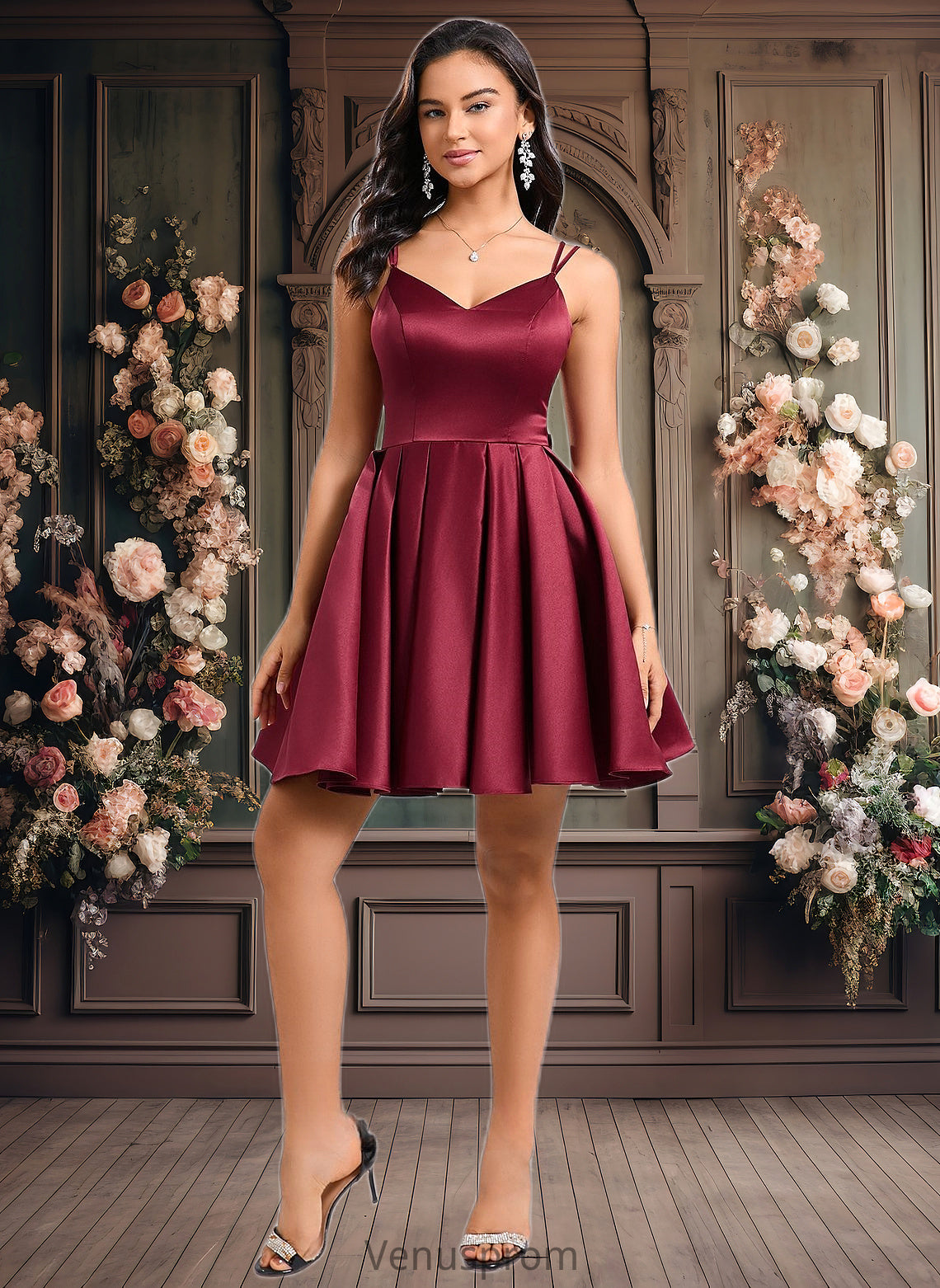 Madison Ball-Gown/Princess V-Neck Short Satin Homecoming Dress With Bow HQP0025662