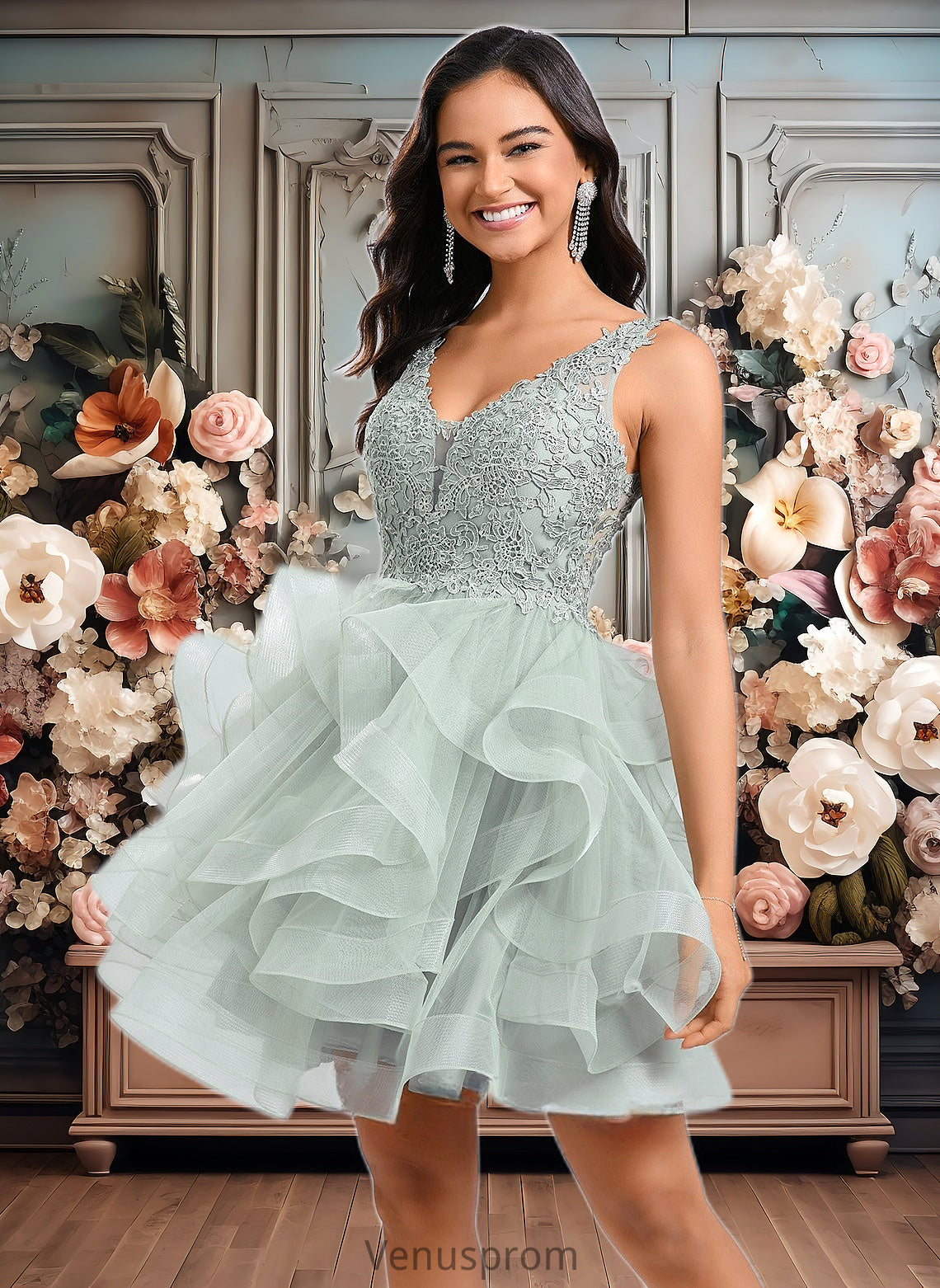 Sophronia Ball-Gown/Princess V-Neck Short Tulle Lace Homecoming Dress HQP0025671