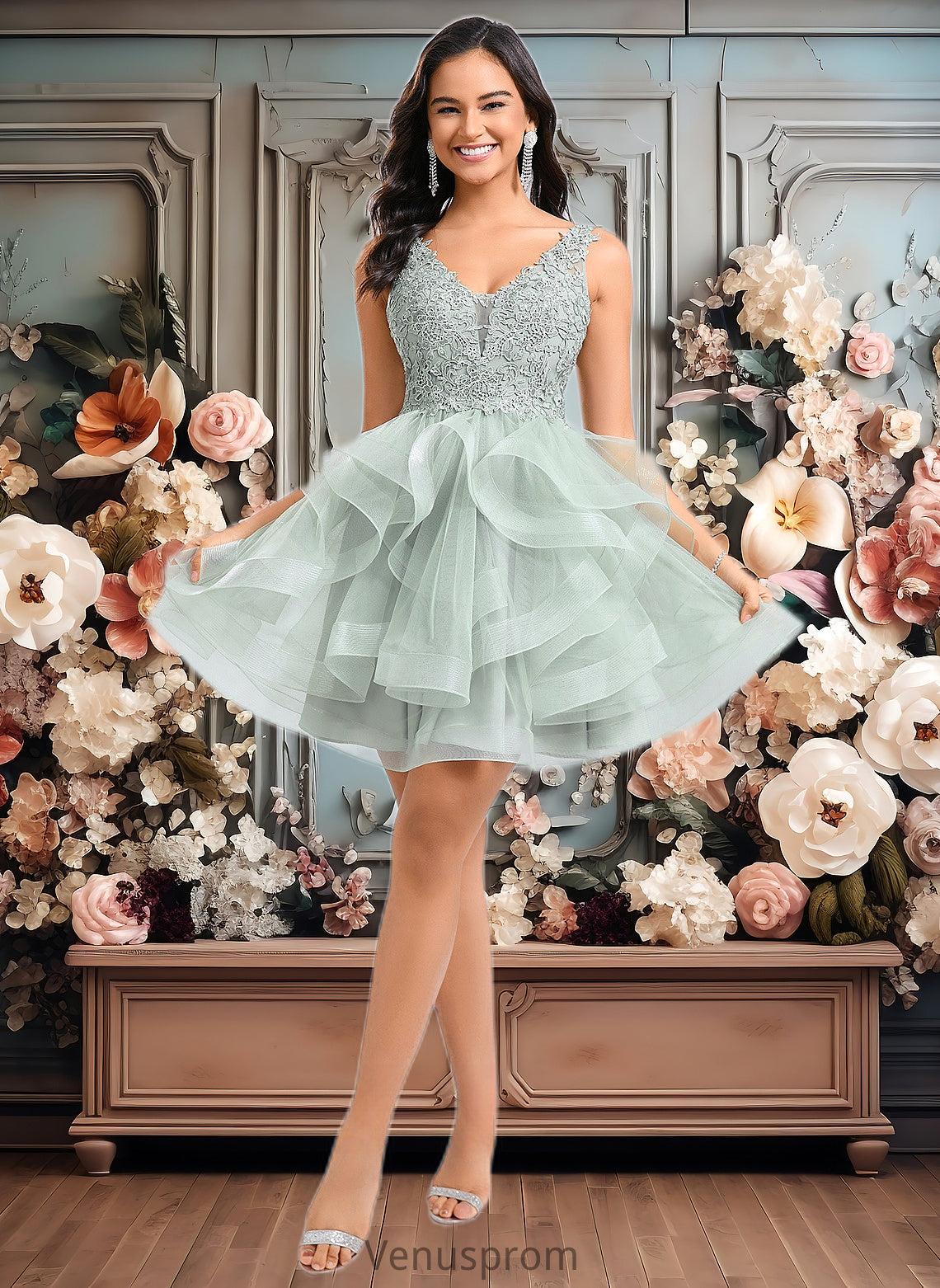 Sophronia Ball-Gown/Princess V-Neck Short Tulle Lace Homecoming Dress HQP0025671