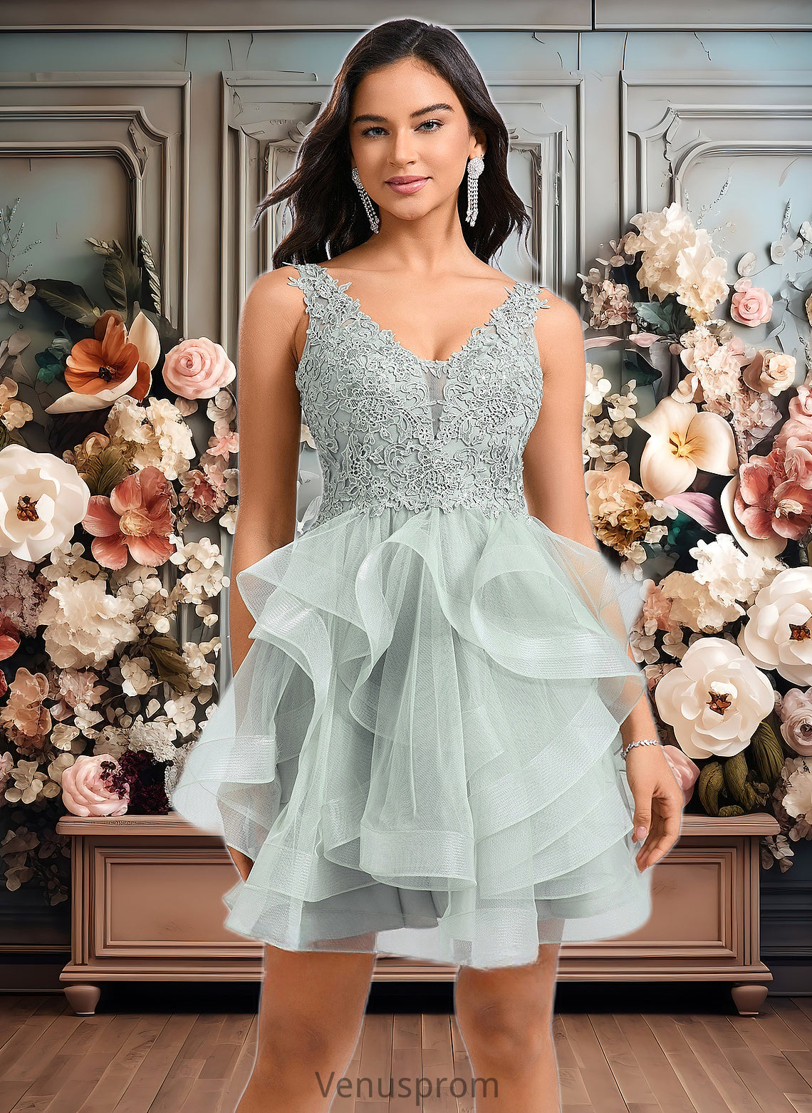 Sophronia Ball-Gown/Princess V-Neck Short Tulle Lace Homecoming Dress HQP0025671