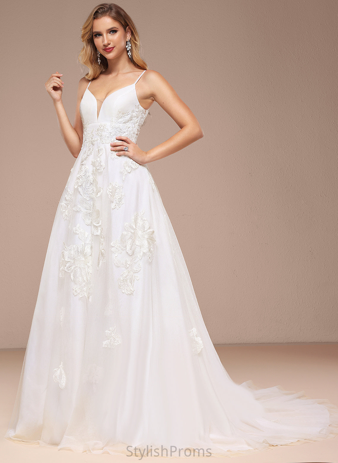 With Ball-Gown/Princess Dress Wedding Lace Court V-neck Sequins Tulle Train Chloe Wedding Dresses