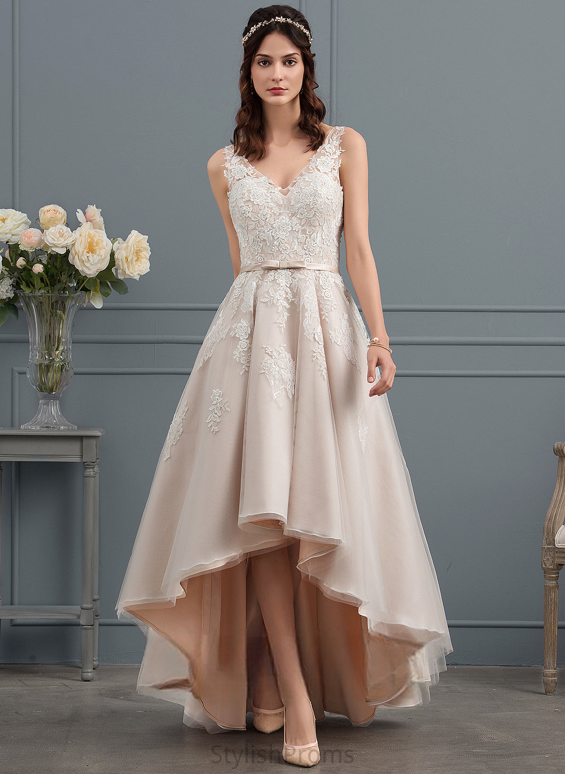 Wedding Asymmetrical Poll Lace Bow(s) With A-Line Wedding Dresses Tulle Dress V-neck Satin