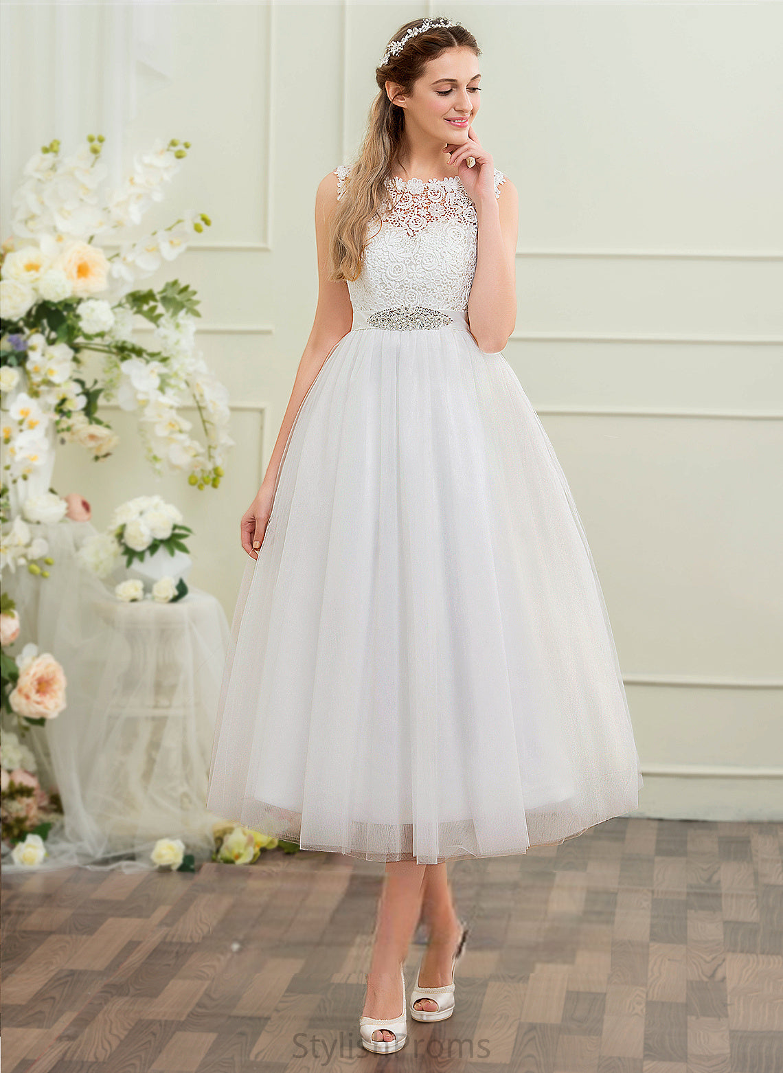 London Neck Sequins Wedding Dresses With Wedding Scoop Lace Beading Ball-Gown/Princess Tea-Length Dress Satin Tulle