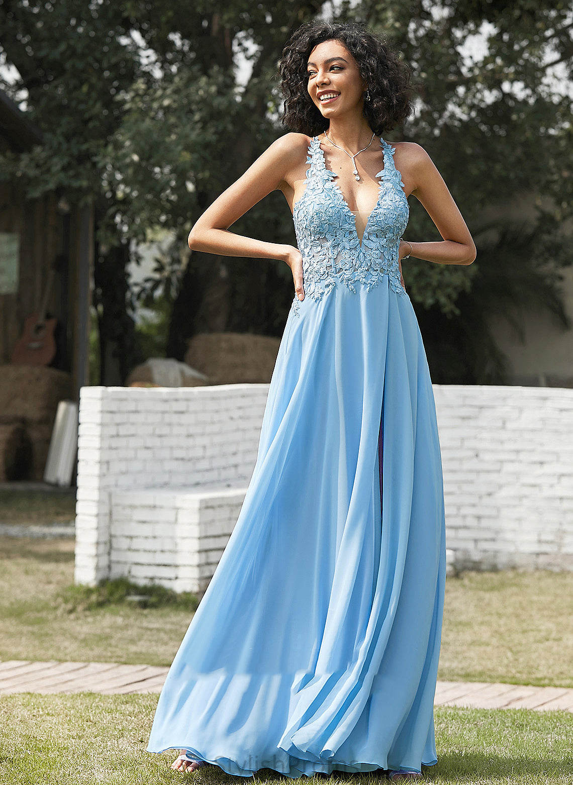 Prom Dresses Floor-Length Chiffon Alayna A-Line V-neck Lace