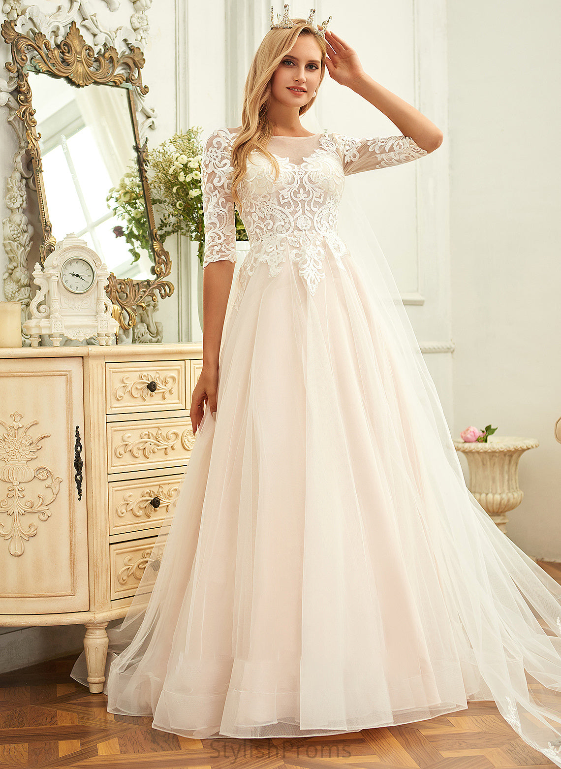 Molly Neck Ball-Gown/Princess Scoop Lace Wedding Sweep Dress Train Wedding Dresses Tulle