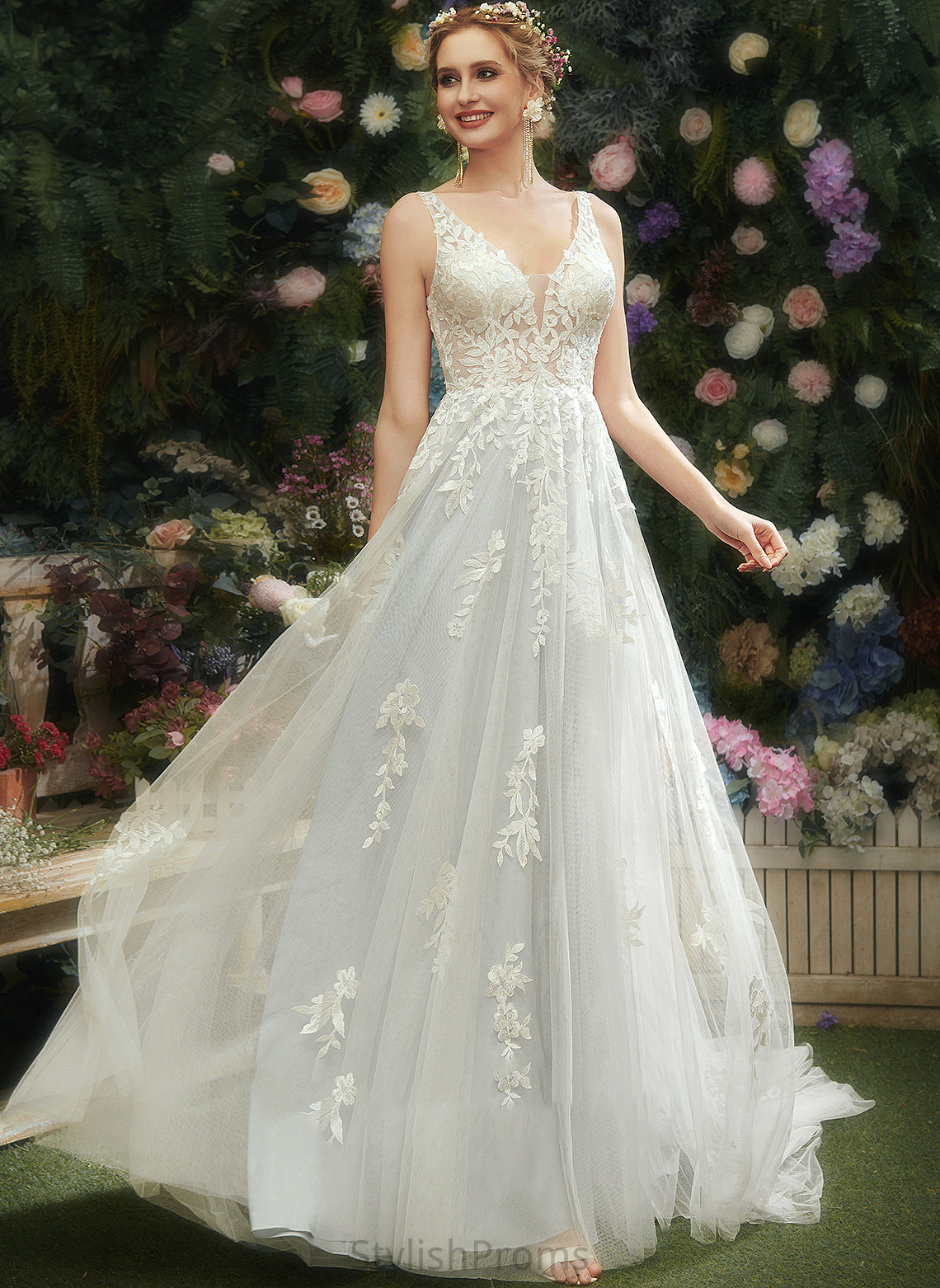 Court V-neck Mina Train Wedding Dresses A-Line Wedding With Dress Lace