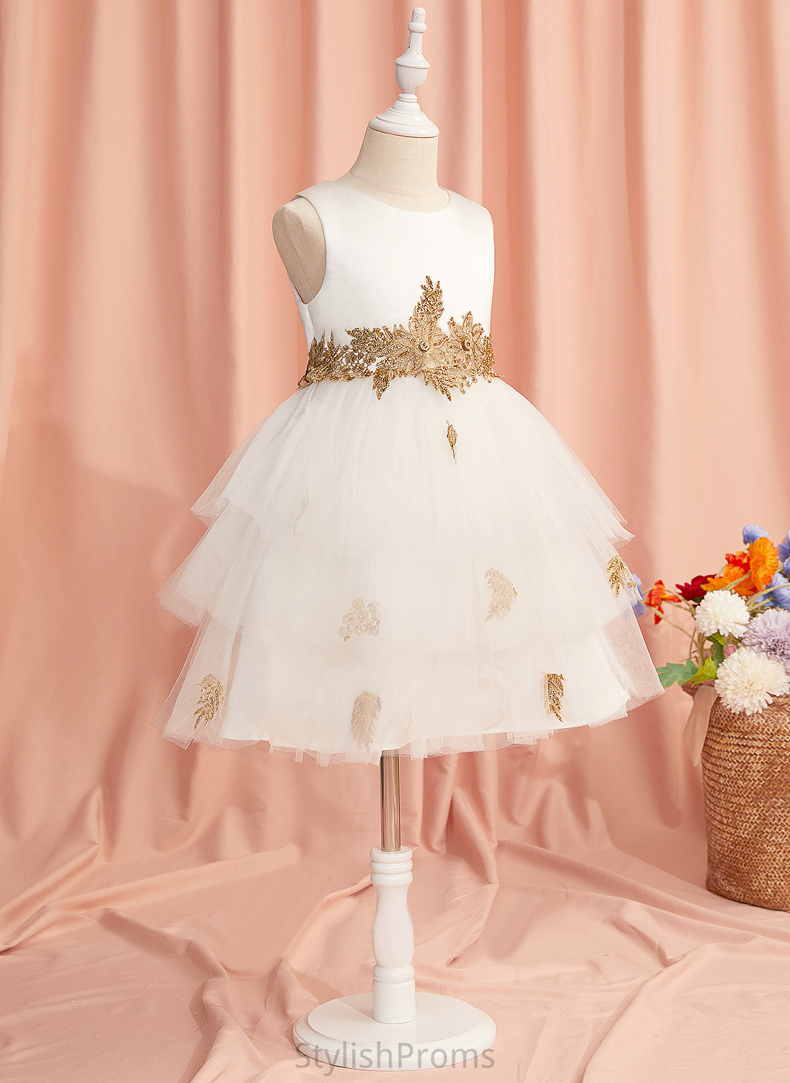 Ball-Gown/Princess Flower Girl Dresses Mikaela Girl Flower Neck Knee-length With Lace/Beading Dress Tulle - Sleeveless Scoop