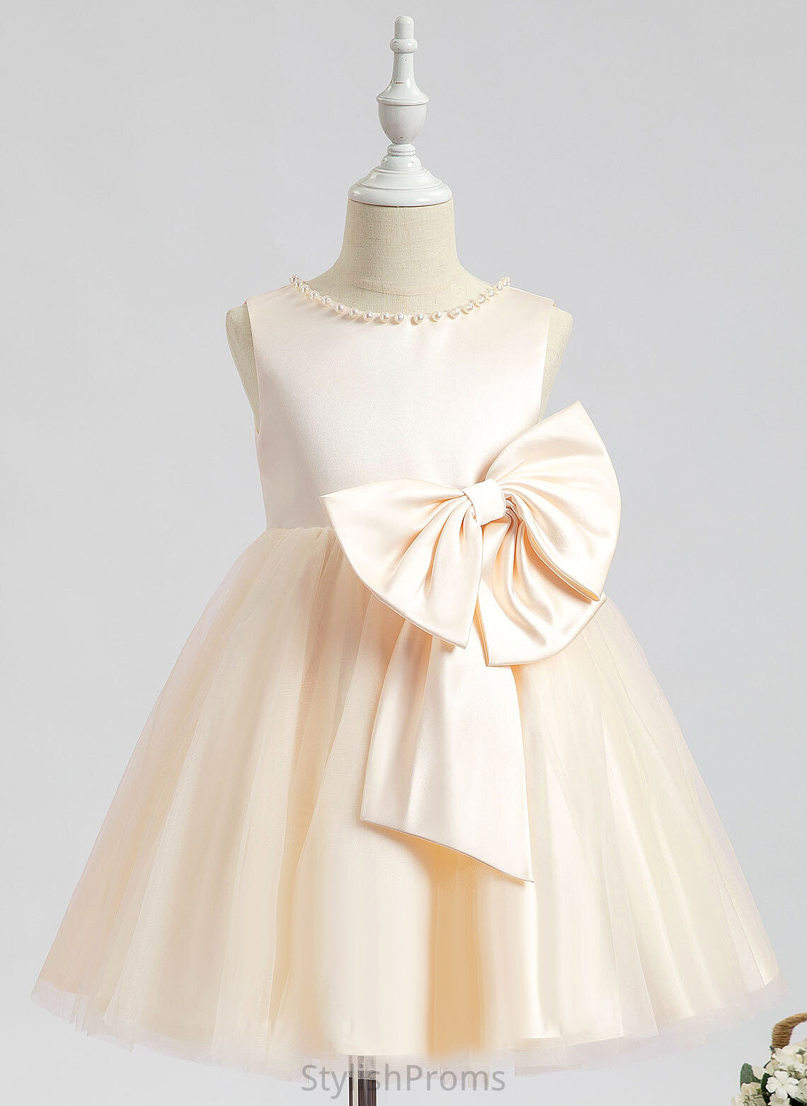 Shyann Scalloped Flower Girl Dresses Beading/Bow(s) Girl Satin With - Dress Neck Flower Sleeveless Knee-length A-Line