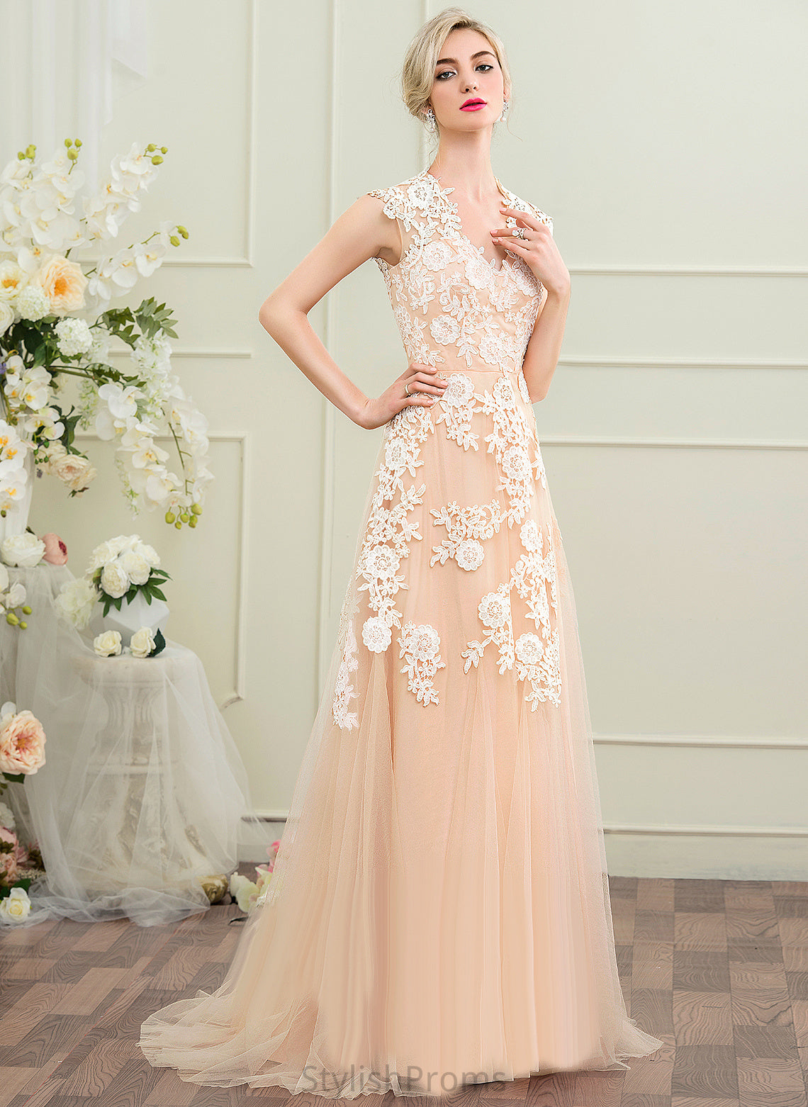 Train A-Line Wedding Dresses Lace Daphne Dress Tulle V-neck Sweep Wedding