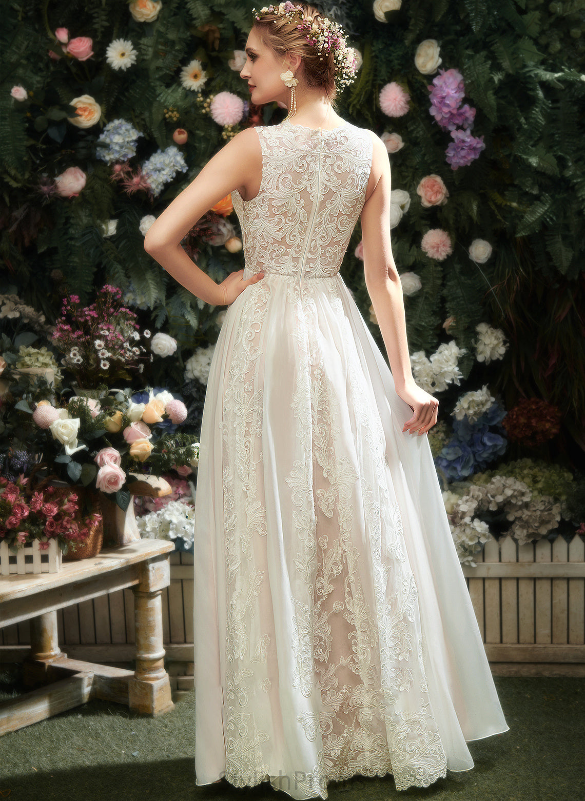 Floor-Length Scoop Alena Wedding Dresses With Dress A-Line Neck Wedding Lace