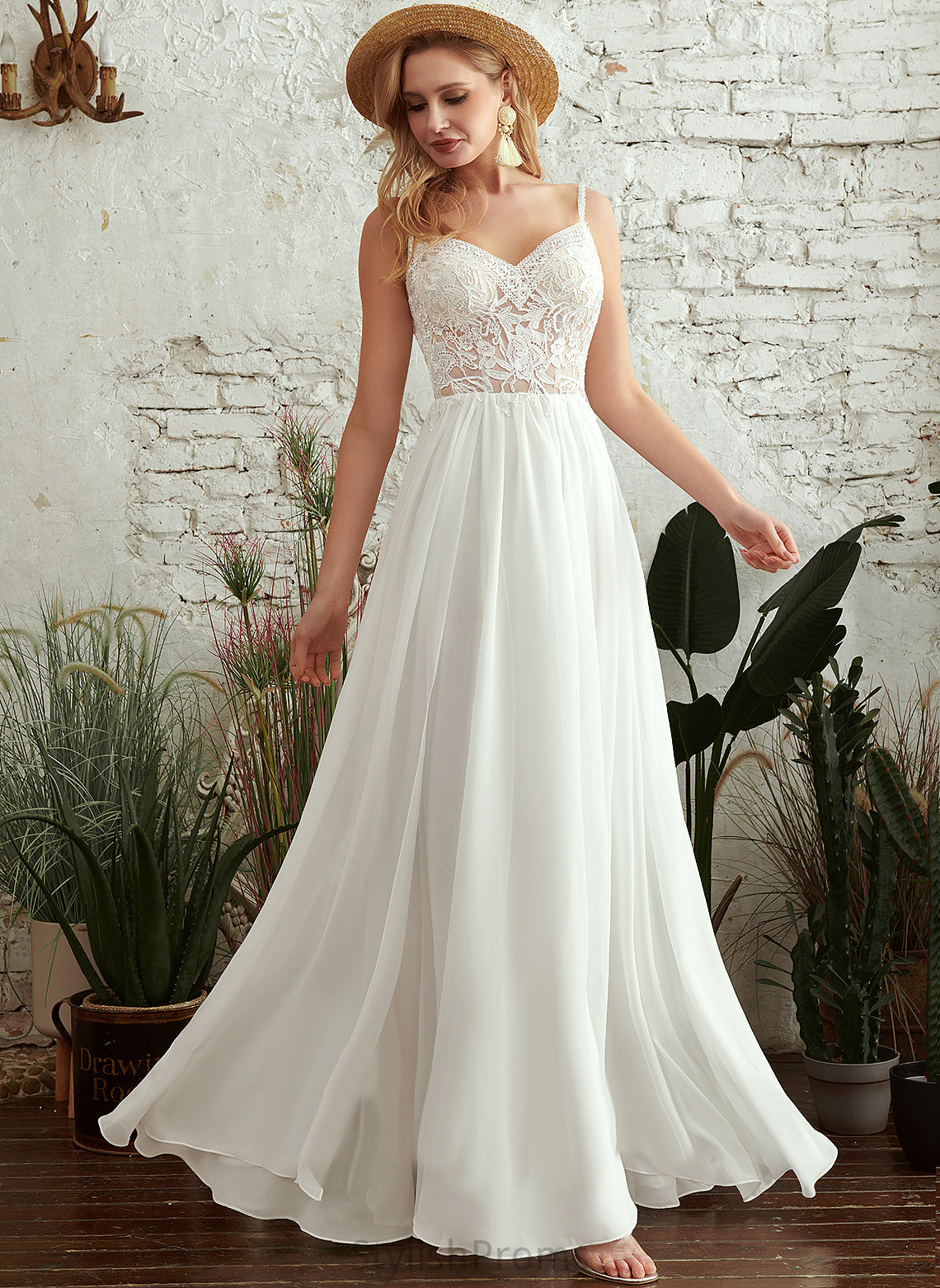 With Beading V-neck Lace A-Line Chiffon Tia Floor-Length Wedding Wedding Dresses Dress