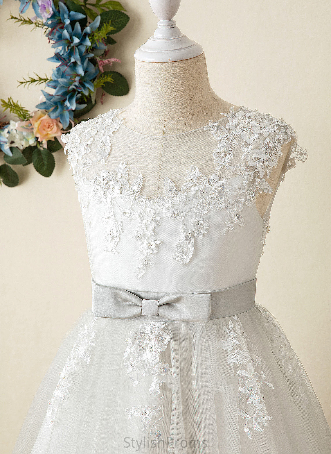 Angel With Sleeveless - Scoop Lace Satin/Tulle Girl Flower Girl Dresses A-Line Neck Flower Dress Knee-length