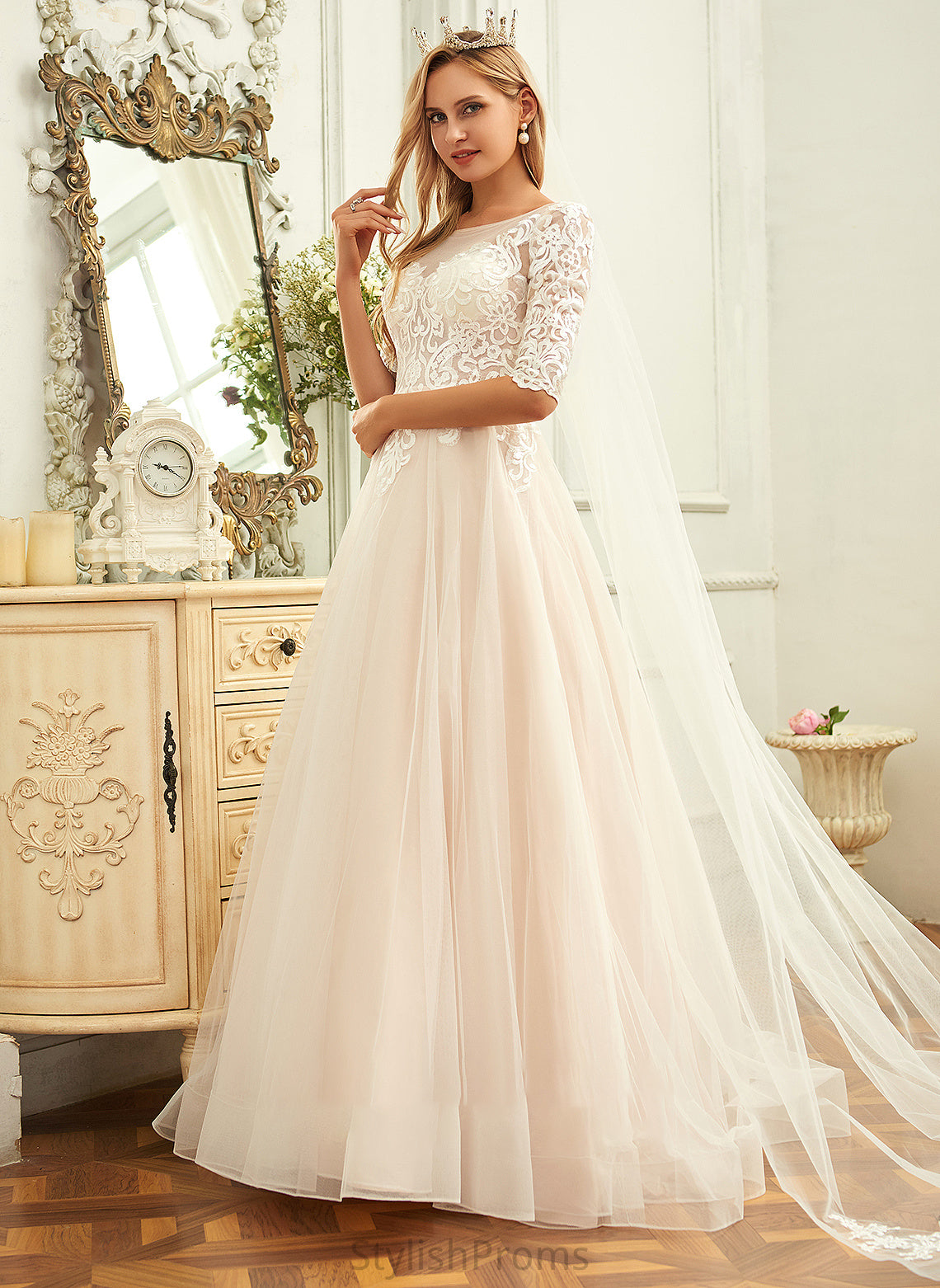 Molly Neck Ball-Gown/Princess Scoop Lace Wedding Sweep Dress Train Wedding Dresses Tulle