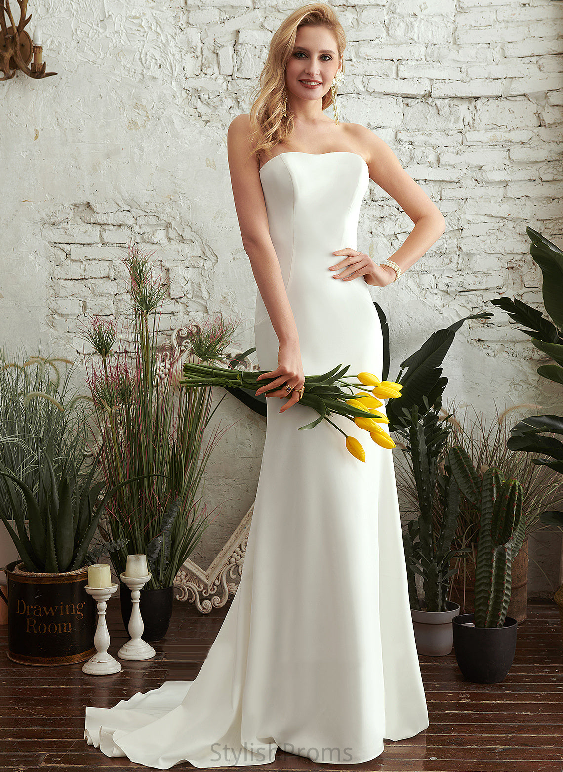 Crepe Strapless Sweep Wedding Brynlee Dress Wedding Dresses Trumpet/Mermaid Stretch Train