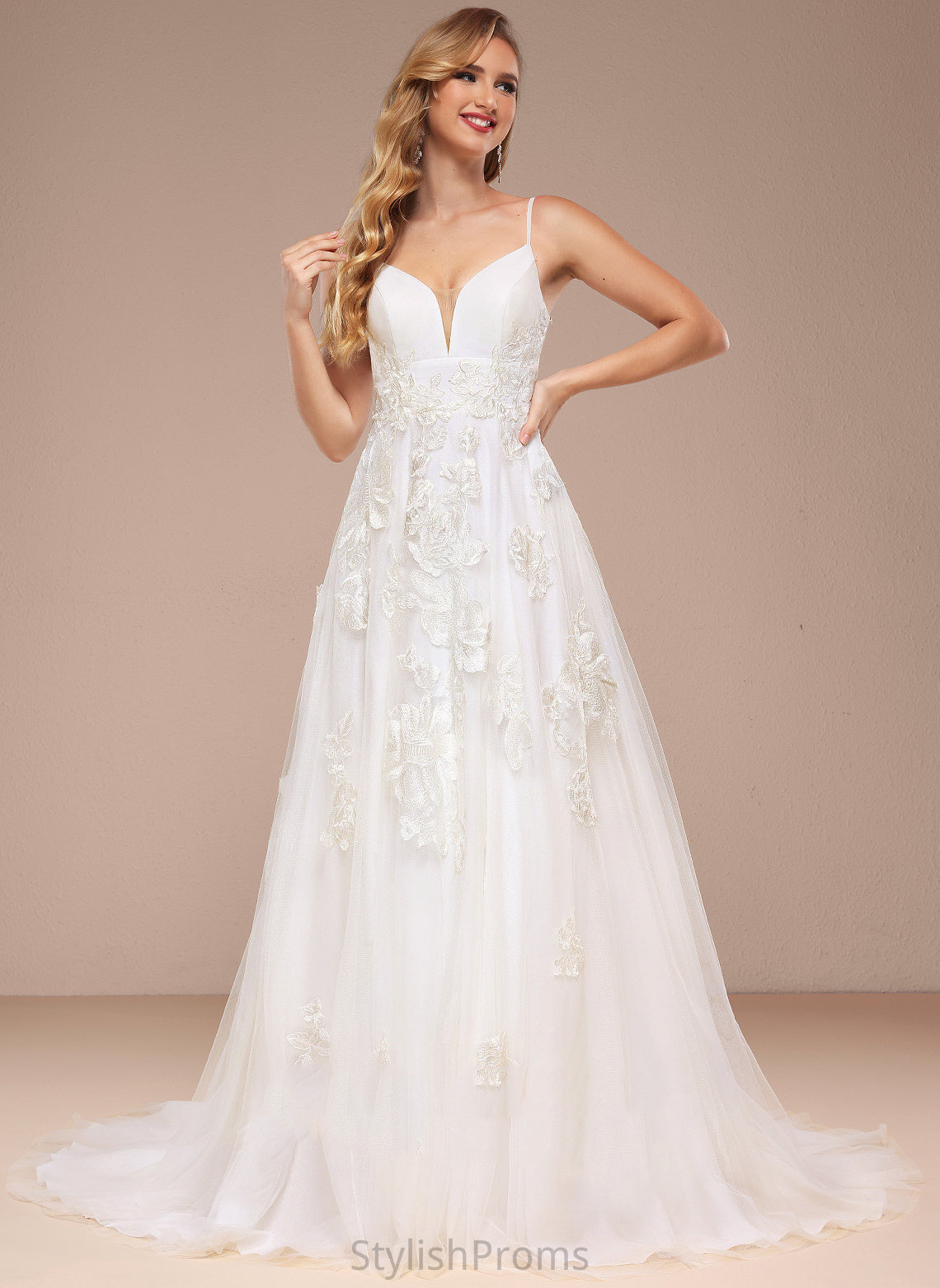 With Ball-Gown/Princess Dress Wedding Lace Court V-neck Sequins Tulle Train Chloe Wedding Dresses