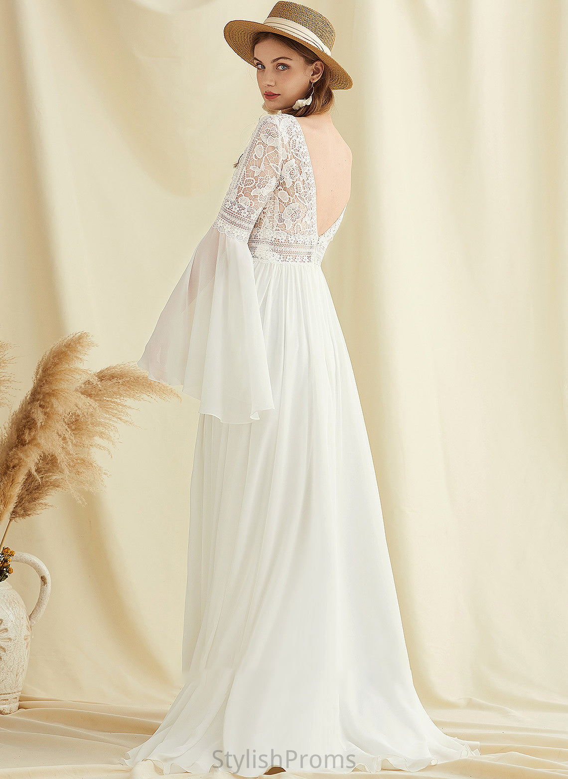 Chiffon Wedding Sweep Dress Split Front Estrella V-neck With A-Line Wedding Dresses Lace Train