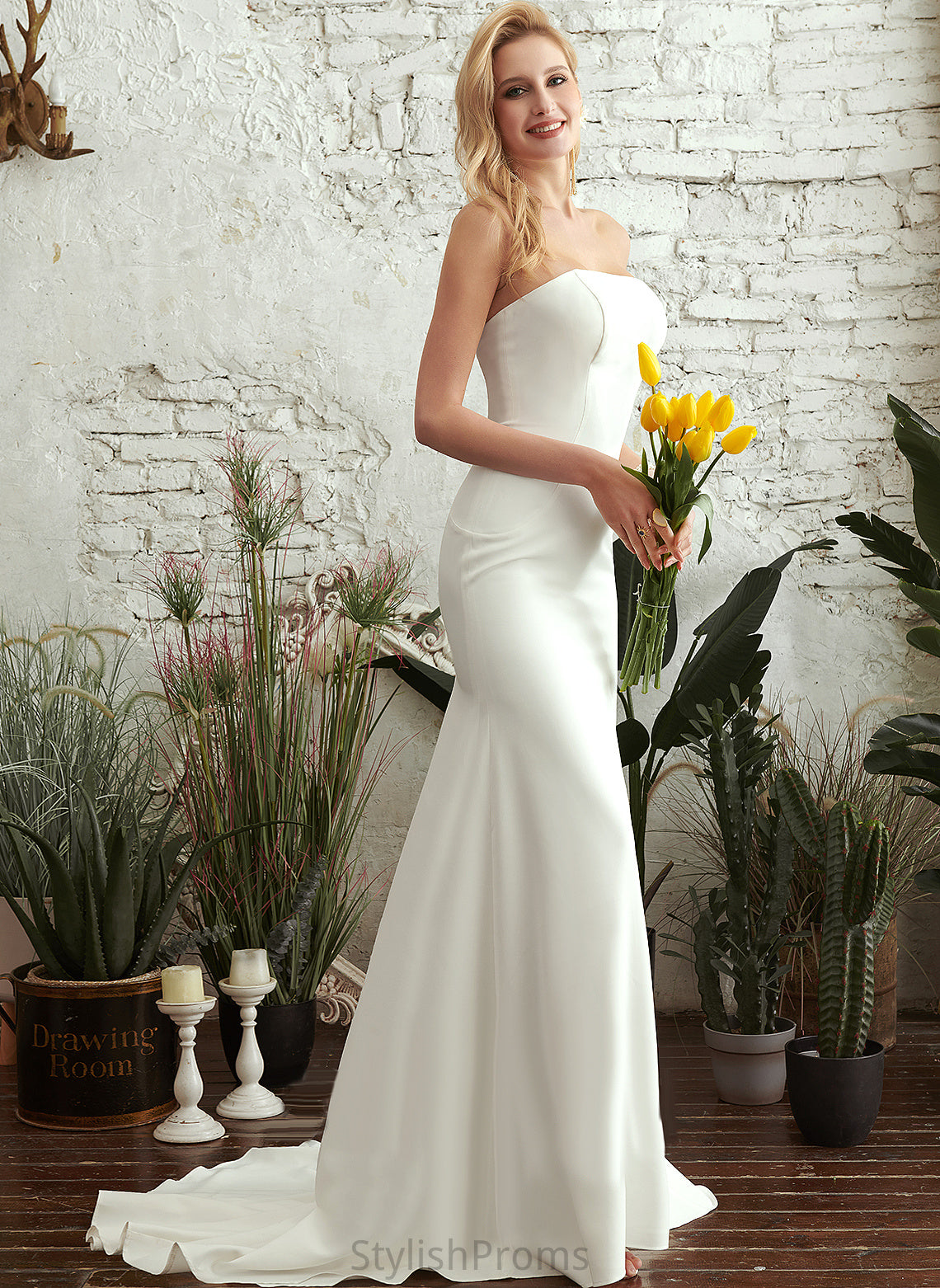 Crepe Strapless Sweep Wedding Brynlee Dress Wedding Dresses Trumpet/Mermaid Stretch Train