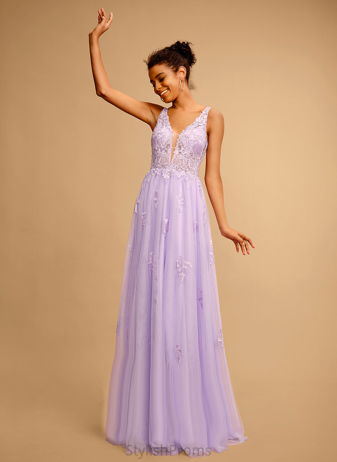 Tulle V-neck Ball-Gown/Princess Prom Dresses Lace Helga Floor-Length