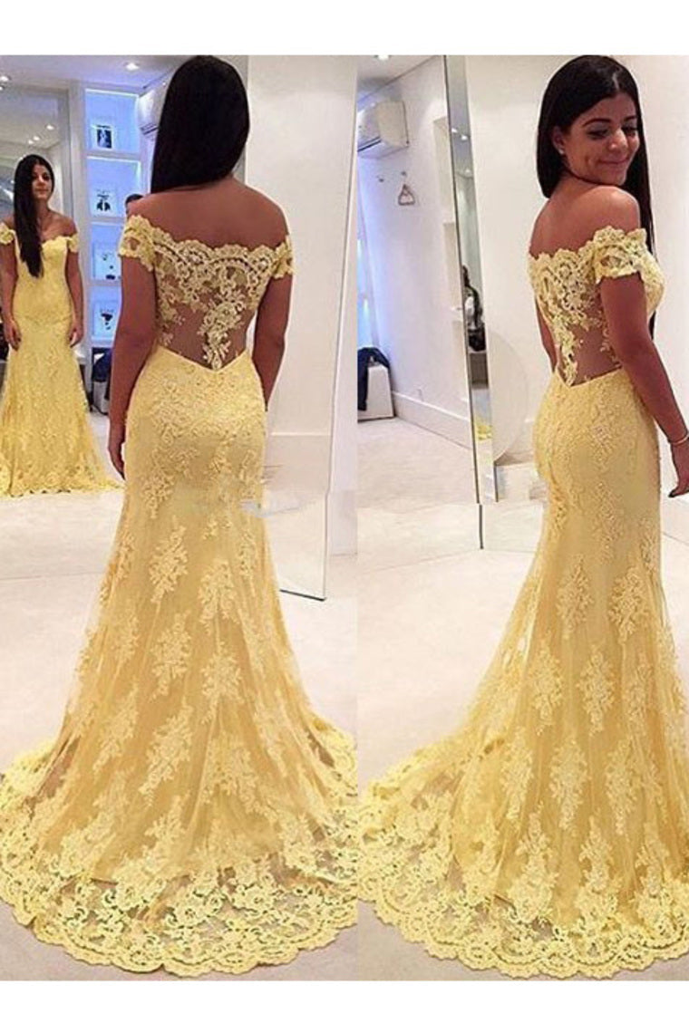 2024 Tulle Off The Shoulder Prom Dresses Mermaid With Applique Sweep Train