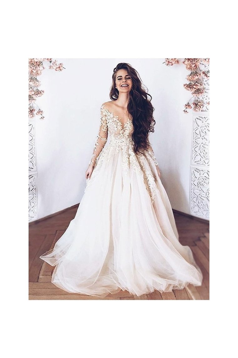 Round Neck Long Sleeves Lace Wedding Dresses Graduation Dresses