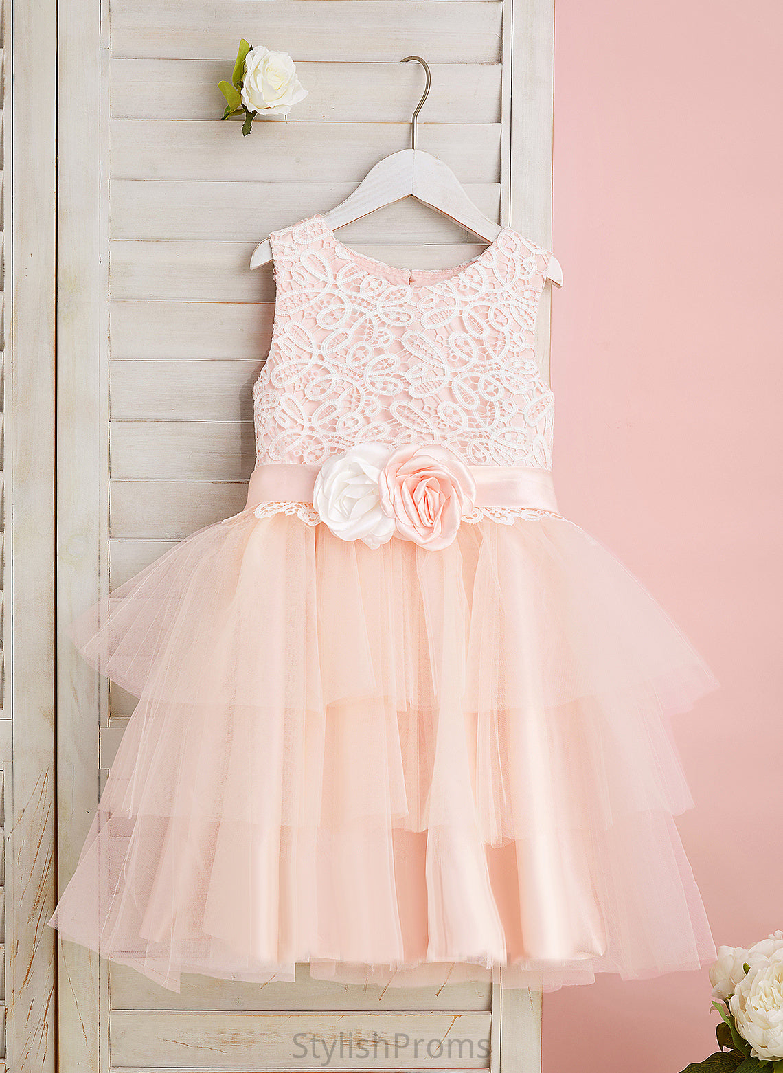 Flower With Satin/Tulle Clara Girl Dress Neck Ball-Gown/Princess Knee-length Flower Girl Dresses - Sleeveless Hole Scoop Lace/Flower(s)/Back