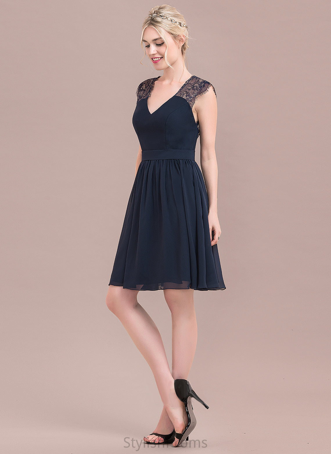 Knee-Length Chiffon Cocktail A-Line Lace Cocktail Dresses Kaitlin V-neck Dress