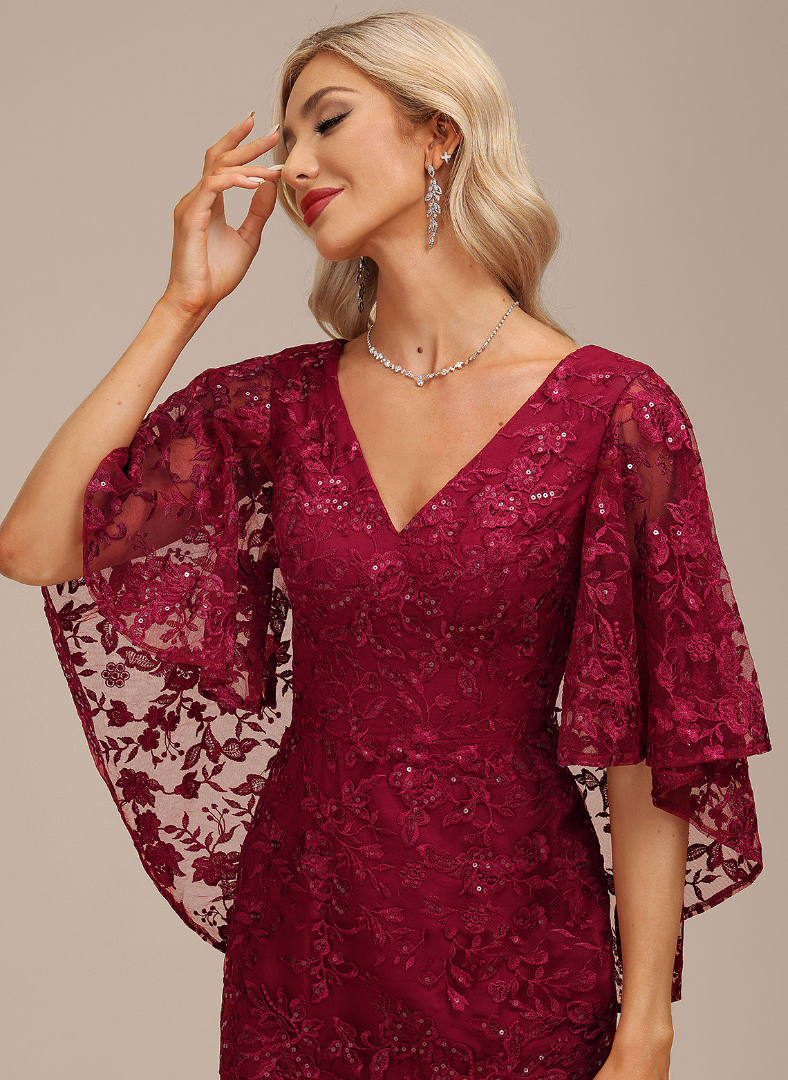 Sequins Tea-Length Sheath/Column Lorna Cocktail Dresses With Dress V-neck Cocktail Lace