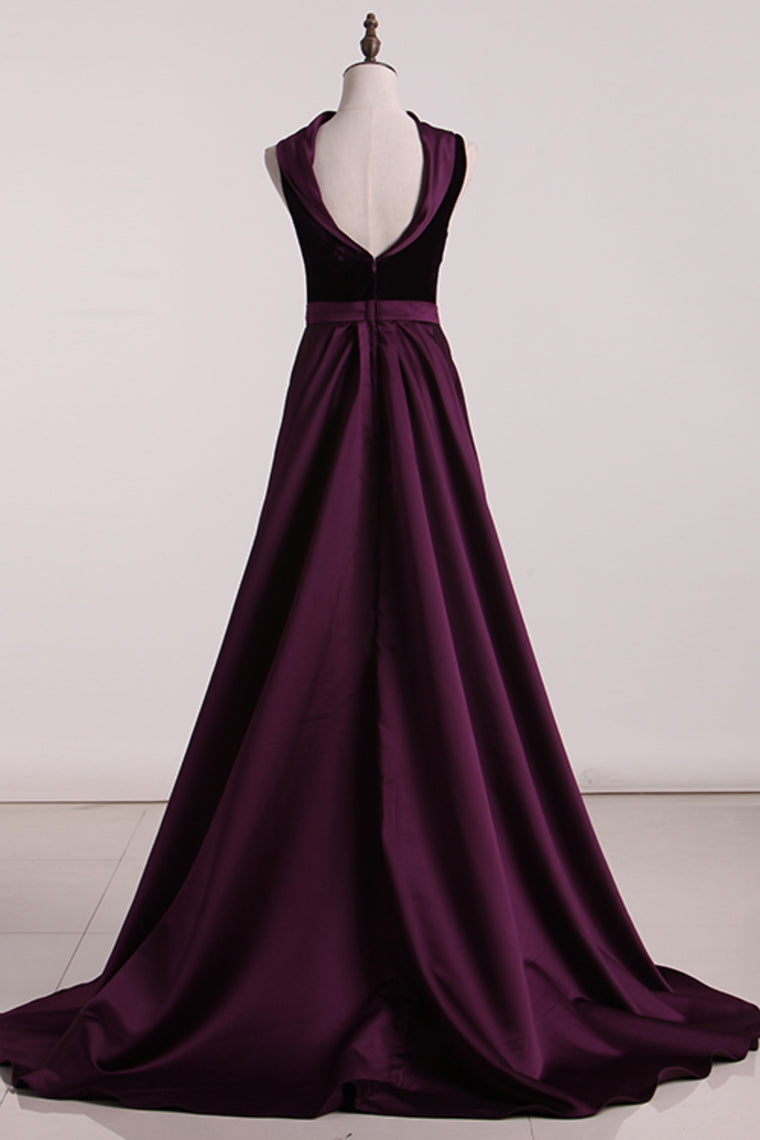 2024 Velvet High Neck Open Back Evening Dresses Mermaid Court Train