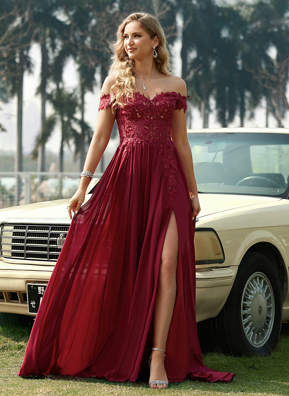 A-Line With Train Sweep Prom Dresses Off-the-Shoulder Sequins Lilyana Chiffon Lace