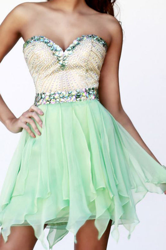 2024 Stunning Homecoming Dresses Sweetheart A Line Short/Mini With Beads New Arrival